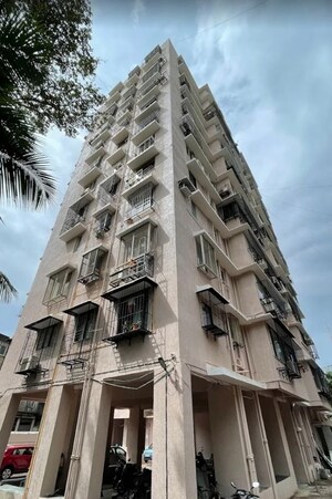2 BHK Apartment For Rent in Himalaya Apartment Worli, Worli