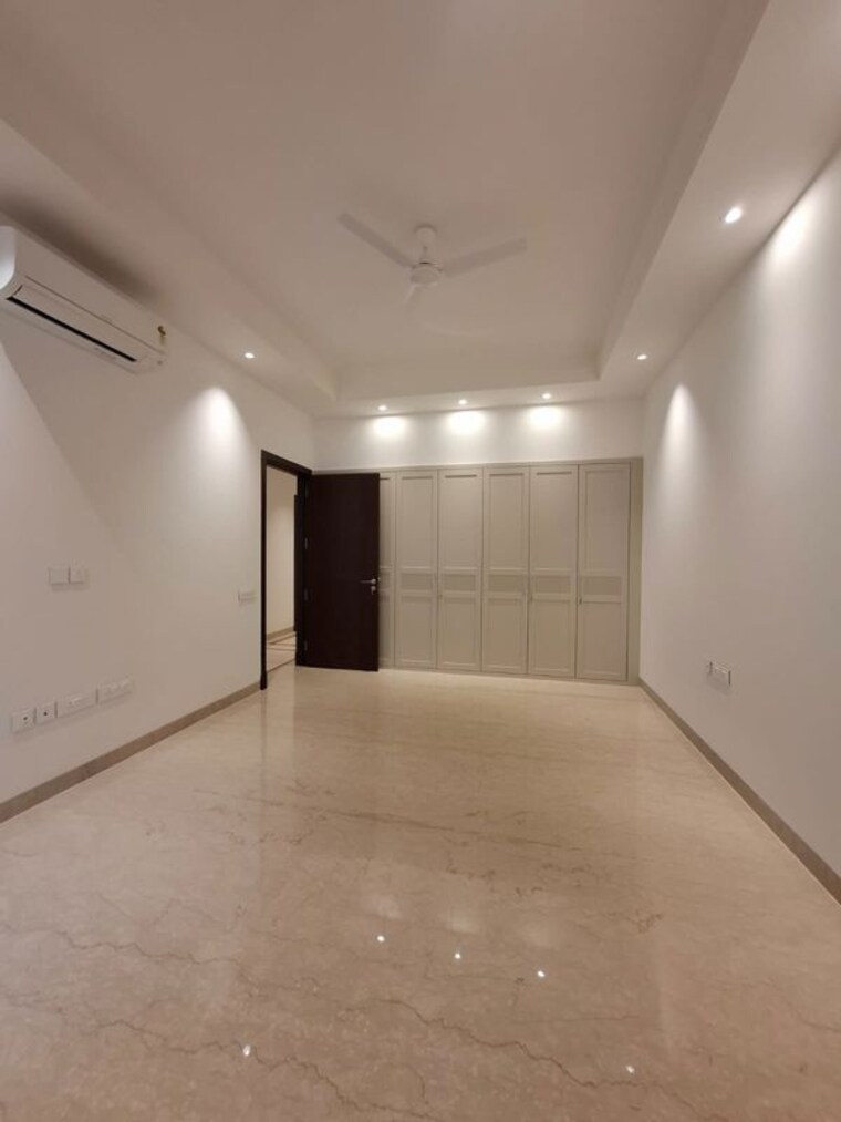 Room, vasant vihar 3 Bedroom 2340 Sq.Ft. Builder Floor In Vasant Vihar Delhi 10293205