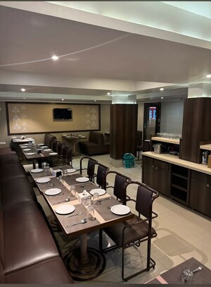 Team Area in  Shop at Cbd Belapur Sector 11 – for Rent