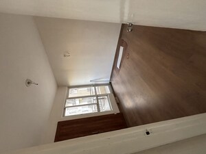 Room in 3 BHK Apartment at Jaypee Greens Kosmos, Sector 134 – for Rent