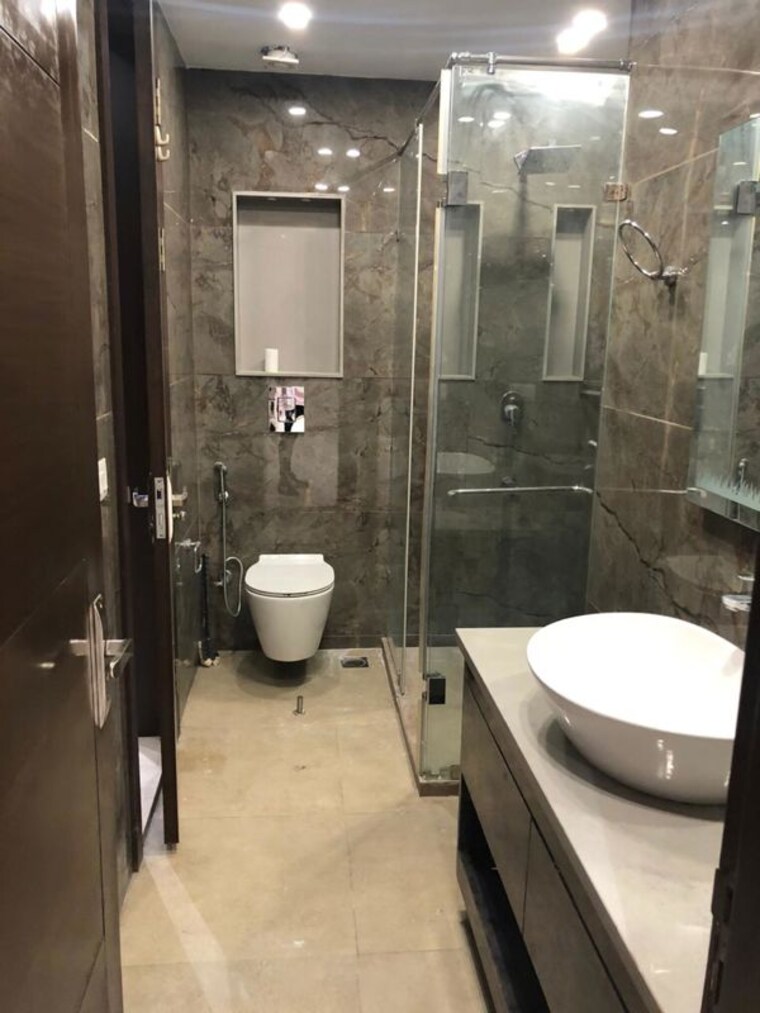 Bathroom, sushant lok i 3 Bedroom 215 Sq.Ft. Builder Floor In Sushant Lok I Gurgaon 10293665