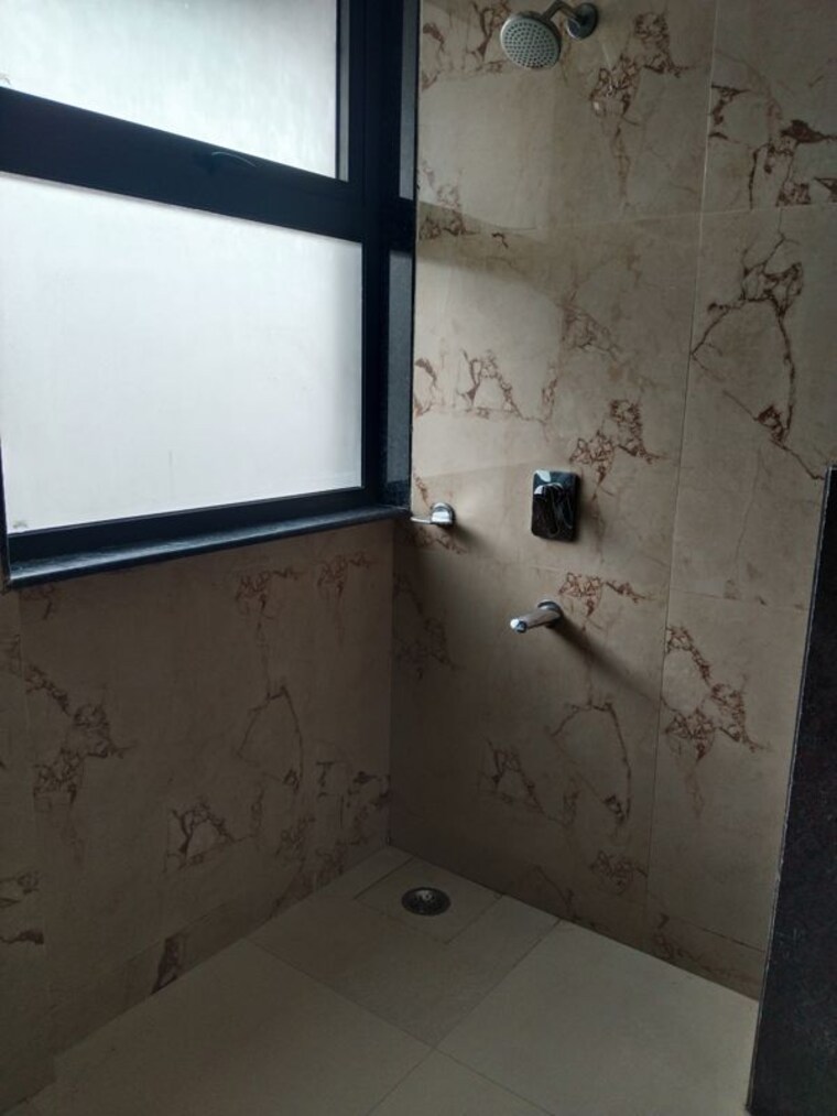 Bathroom, sarita vihar 1 RK 500 Sq.Ft. Apartment In Sarita Vihar Delhi 10293676