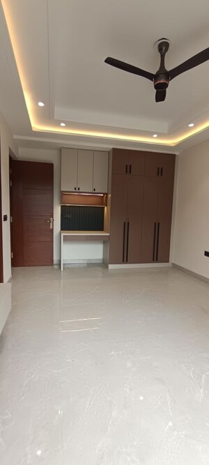 Room in 4 BHK Builder Floor at Puri Aman Vilas, Sector 89 – for Sale