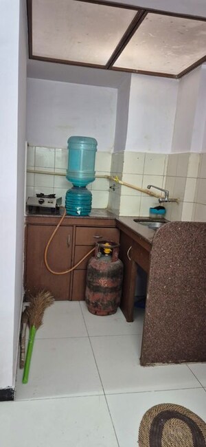 Furnished Amenities in 1 RK Apartment at Piccadilly 1 CHS, Goregaon East – for Rent