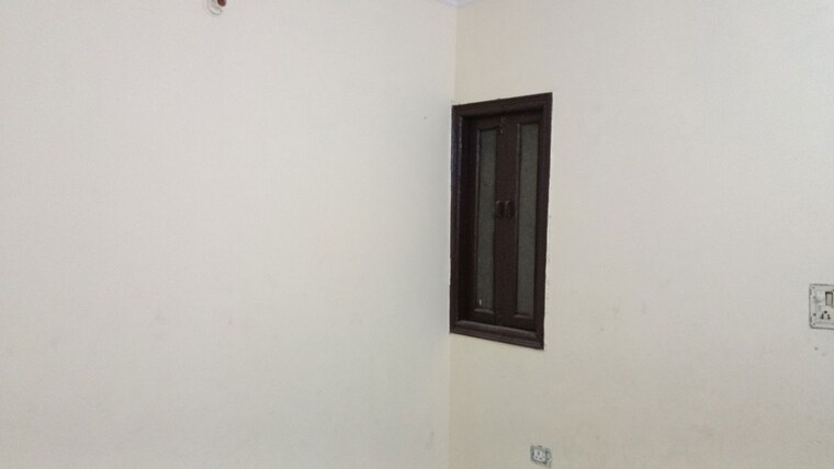 Room, vaishali sector 3 1 Bedroom 350 Sq.Ft. Builder Floor In Vaishali Sector 3 Ghaziabad 10293785