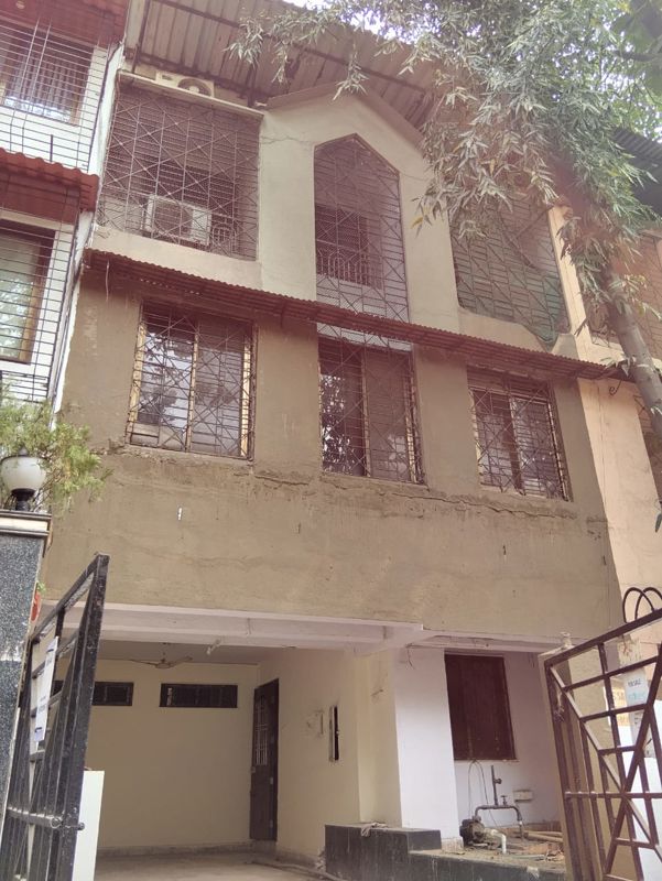3 BHK + Basement,Store Room Independent House For Sale in Nerul Sector 17