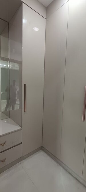 Furnished Amenities in 4 BHK Builder Floor at TDI The Retreat, Sector 89 – for Sale