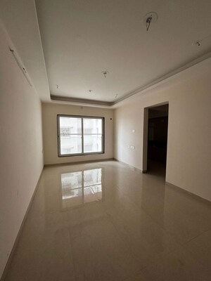 Room in 1 BHK Apartment at Dindoshi – for Rent