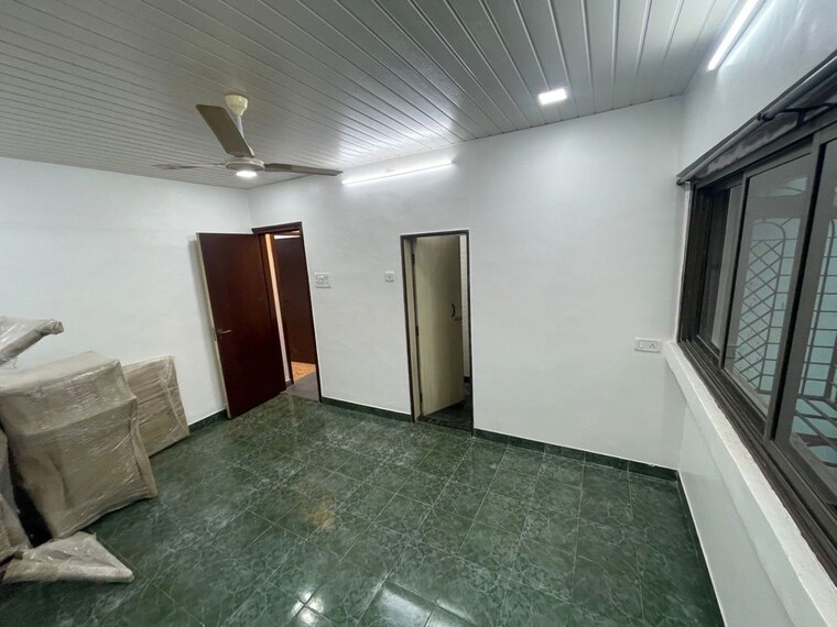 Master Bedroom, anand-milan-society 2 Bedroom 750 Sq.Ft. Apartment In Santacruz West Mumbai 10221766