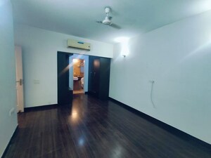 Room in 3 BHK Apartment at Bestech Park View City 1, Sector 48 – for Rent