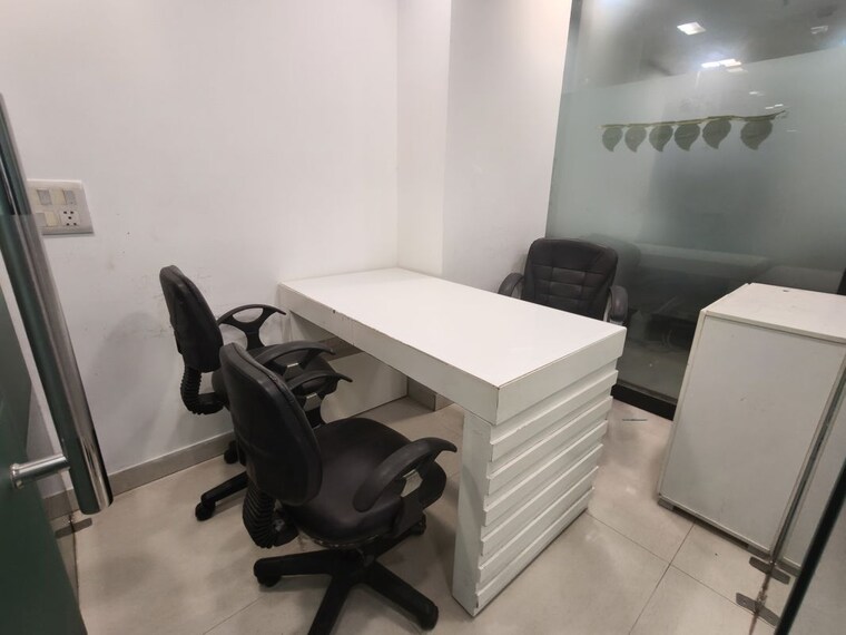 Team Area, netaji subhash place Commercial Office Space 915 Sq.Ft. In Netaji Subhash Place Delhi 10294581