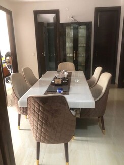 6 BHK + Servant Room Villa For Sale in New Colony