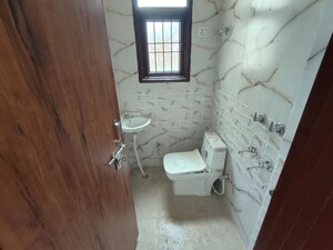 Bathroom in 2.5 BHK Builder Floor at Mayur Vihar – for Sale