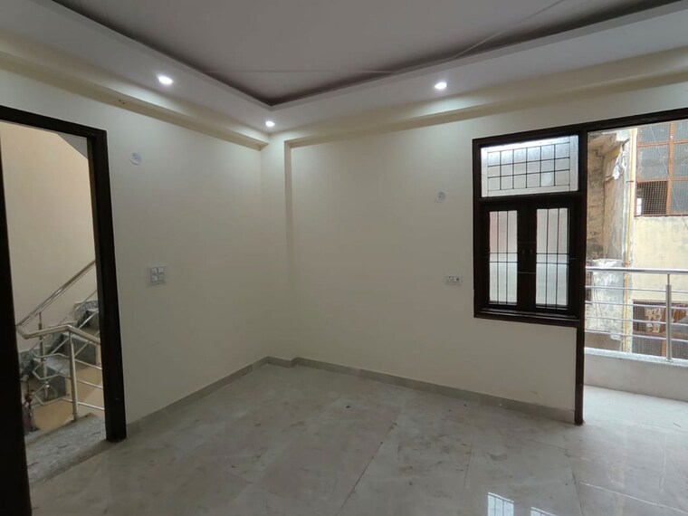Room, mayur vihar 2.5 Bedroom 850 Sq.Ft. Builder Floor In Mayur Vihar Delhi 10294606