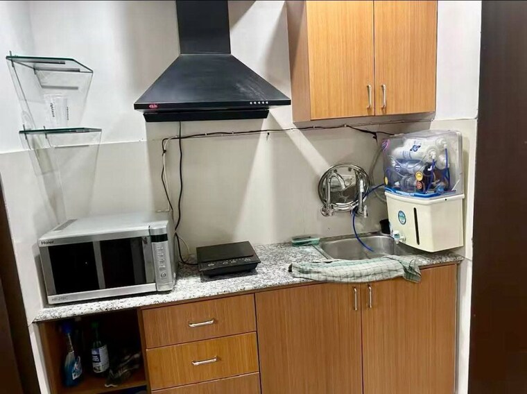 Kitchen, vip road 1 Bedroom 700 Sq.Ft. Apartment In Vip Road Zirakpur 10294613