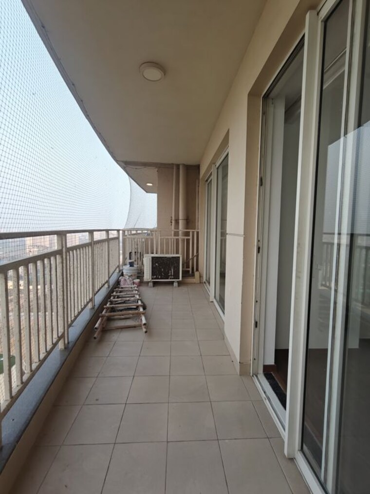Balcony, m3m-marina 3 Bedroom 1900 Sq.Ft. Apartment In Sector 68 Gurgaon 10294628