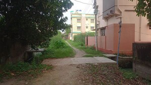  Plot – Exterior View View at Netaji Pally - for Sale