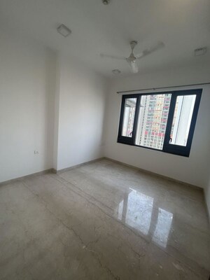 Room in 3 BHK Apartment at Lodha Allura, Worli – for Sale