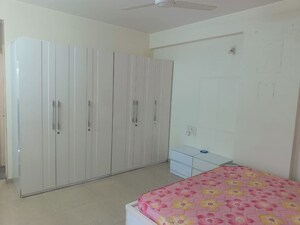 Bedroom in 2 BHK Apartment at Mangal Darshan Apartment, Bandra West – for Rent