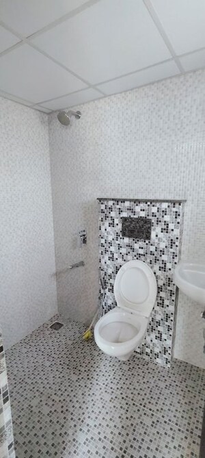 Attached Bathroom in 2 BHK Apartment at Kadamba Plateau – for Rent