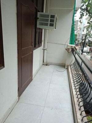 1 BHK Builder Floor For Rent in Sushant Lok I