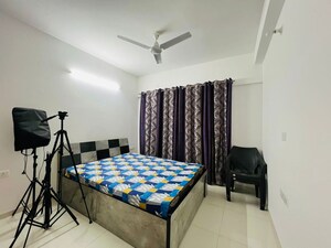 Bedroom in 1 BHK Apartment at Amanora Metro Tower, Hadapsar – for Sale