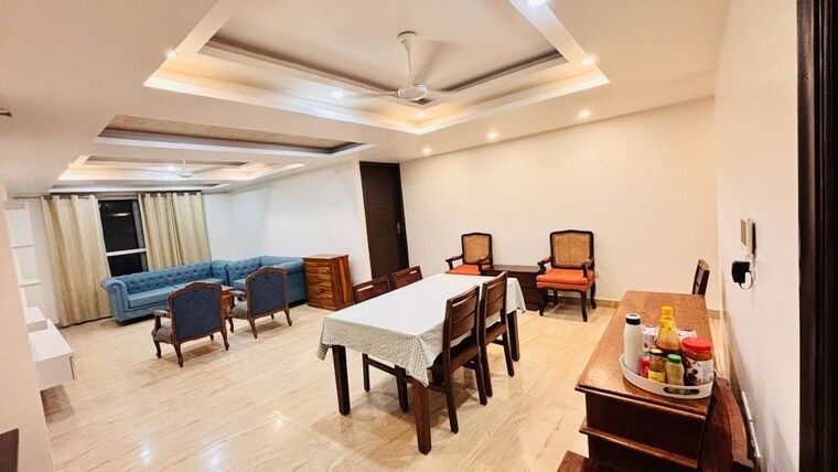 Living Room, dlf-royale-residences 3 Bedroom 200 Sq.Yd. Villa In Dlf Phase I Gurgaon 10294673