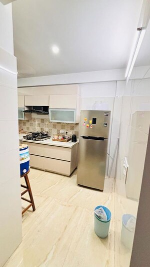 Bathroom in 3 BHK Villa at DLF Royale Residences, Dlf Phase I – for Sale