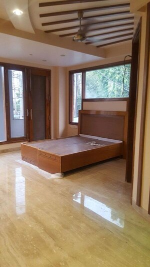 3 BHK Apartment For Rent in Defence Colony