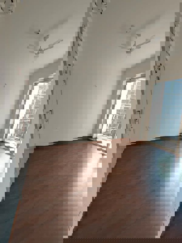 5 BHK + Pooja Room,Servant Room,Study Room,Extra Room,Store Room 7500 Sq.Ft. Apartment in Smart World ES