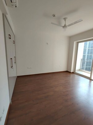5 BHK Apartment For Sale in Smart World ES, Sector 98