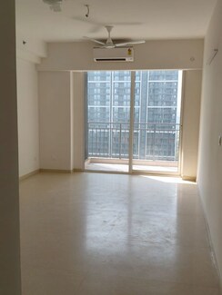 4 BHK + Pooja Room,Servant Room,Study Room Apartment For Sale in Smart World ES