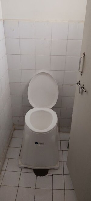 Bathroom in 1 BHK Apartment at Erandwane – for Rent