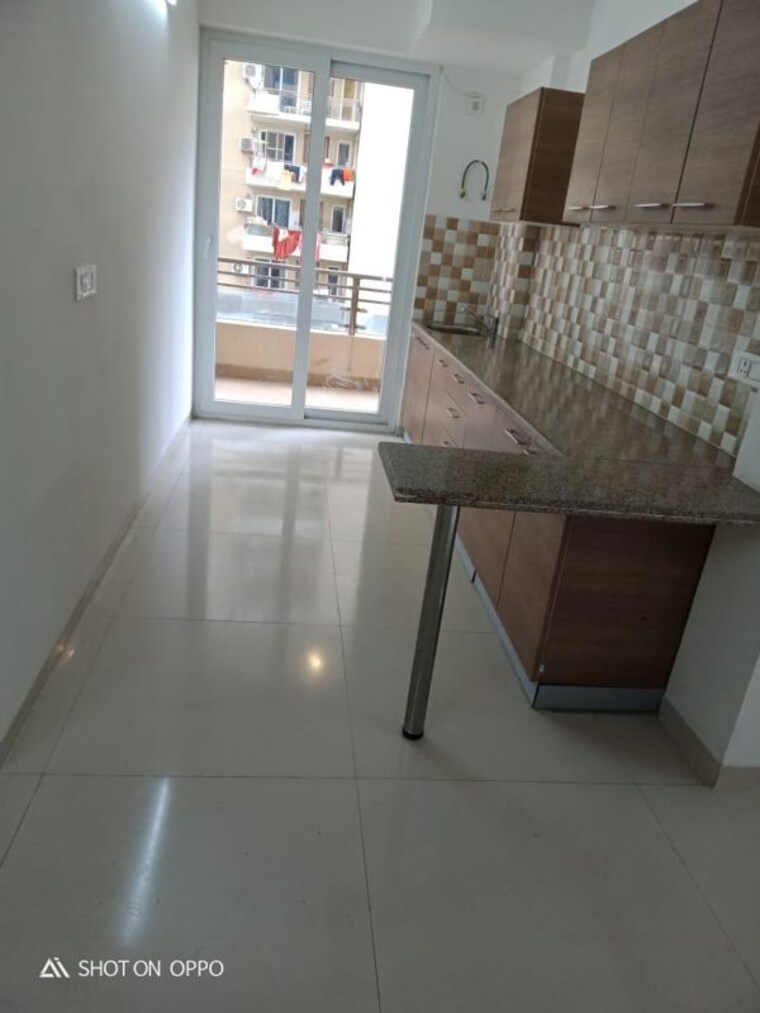 Kitchen, tulip-violet 3 Bedroom 1578 Sq.Ft. Apartment In Sector 69 Gurgaon 10294739