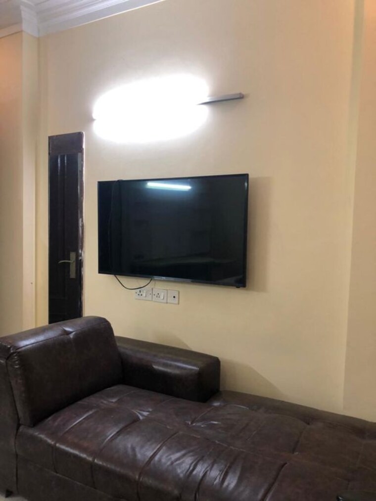 Living Room, sushant lok i 3 Bedroom 215 Sq.Yd. Builder Floor In Sushant Lok I Gurgaon 10294858