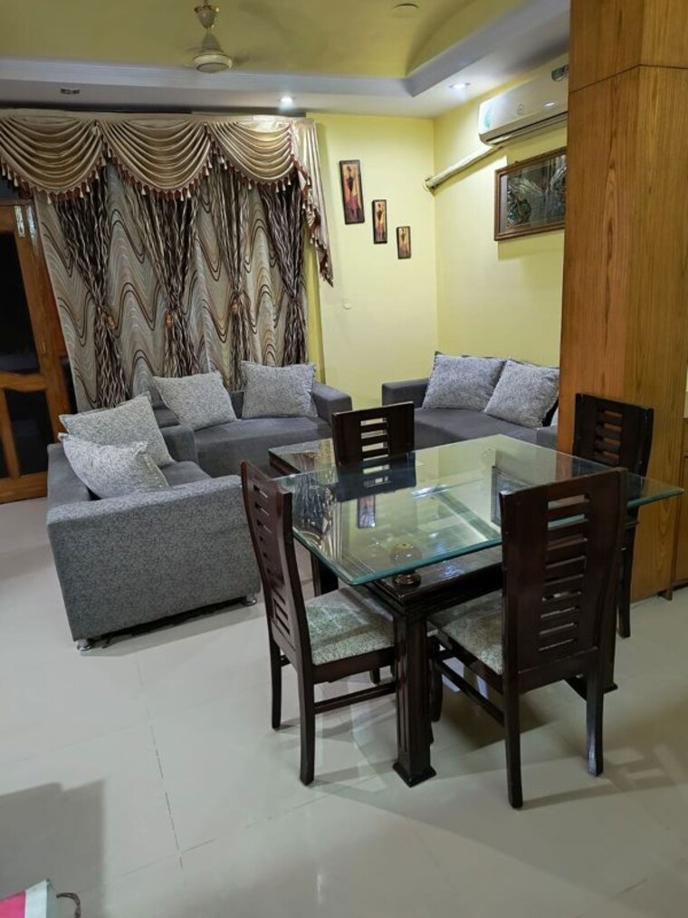 Team Area, sector 49 4 Bedroom 2400 Sq.Ft. Villa In Sector 49 Gurgaon 10294860