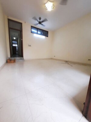 Room in 3 BHK Builder Floor at Savitri Nagar – for Rent