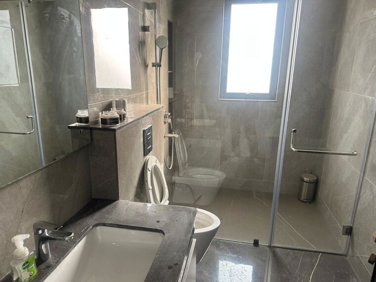 Bathroom, suncity-platinum-towers 3 Bedroom 2685 Sq.Ft. Apartment In Sector 28 Gurgaon 10294971