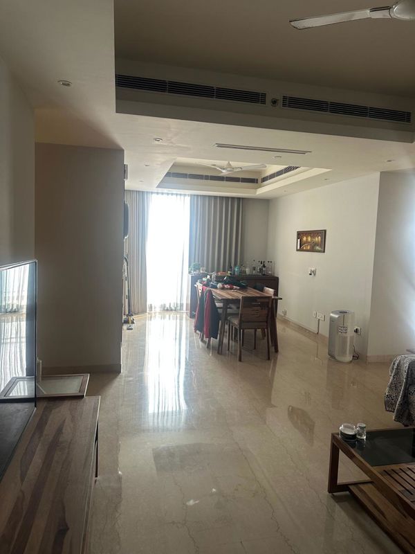 3 BHK + Servant Room,Store Room Apartment For Sale in Suncity Platinum Towers