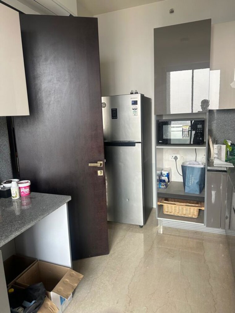 Living Room, suncity-platinum-towers 3 Bedroom 2685 Sq.Ft. Apartment In Sector 28 Gurgaon 10294971