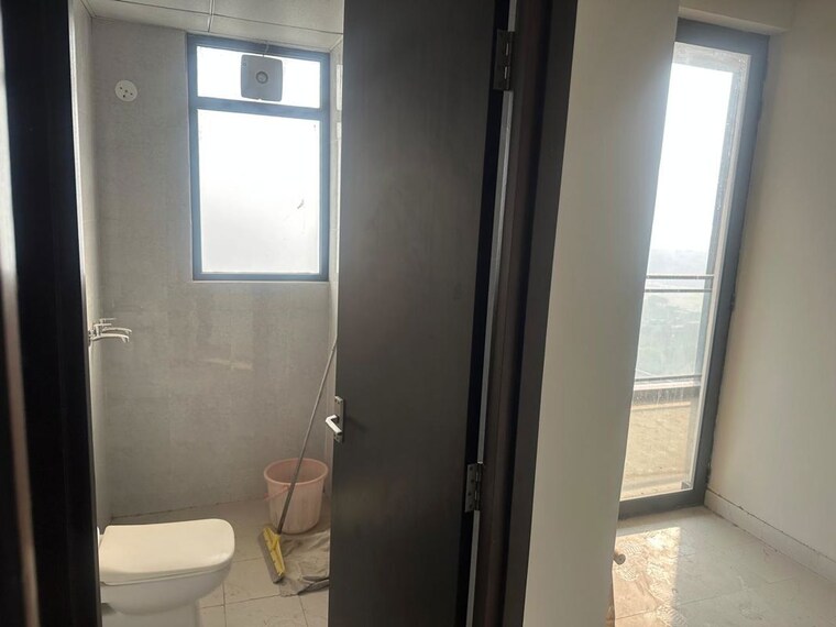 Bathroom, suncity-platinum-towers 3 Bedroom 2685 Sq.Ft. Apartment In Sector 28 Gurgaon 10294971