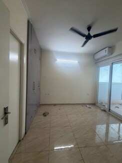 2 BHK + Pooja Room Apartment For Rent in Gaur Yamuna City Gaur Suites