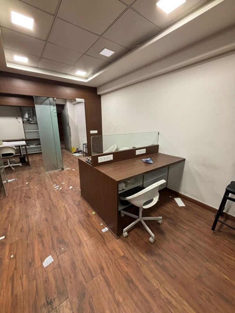 Team Area, science city Commercial Office Space 893 Sq.Ft. In Science City Ahmedabad 10294855
