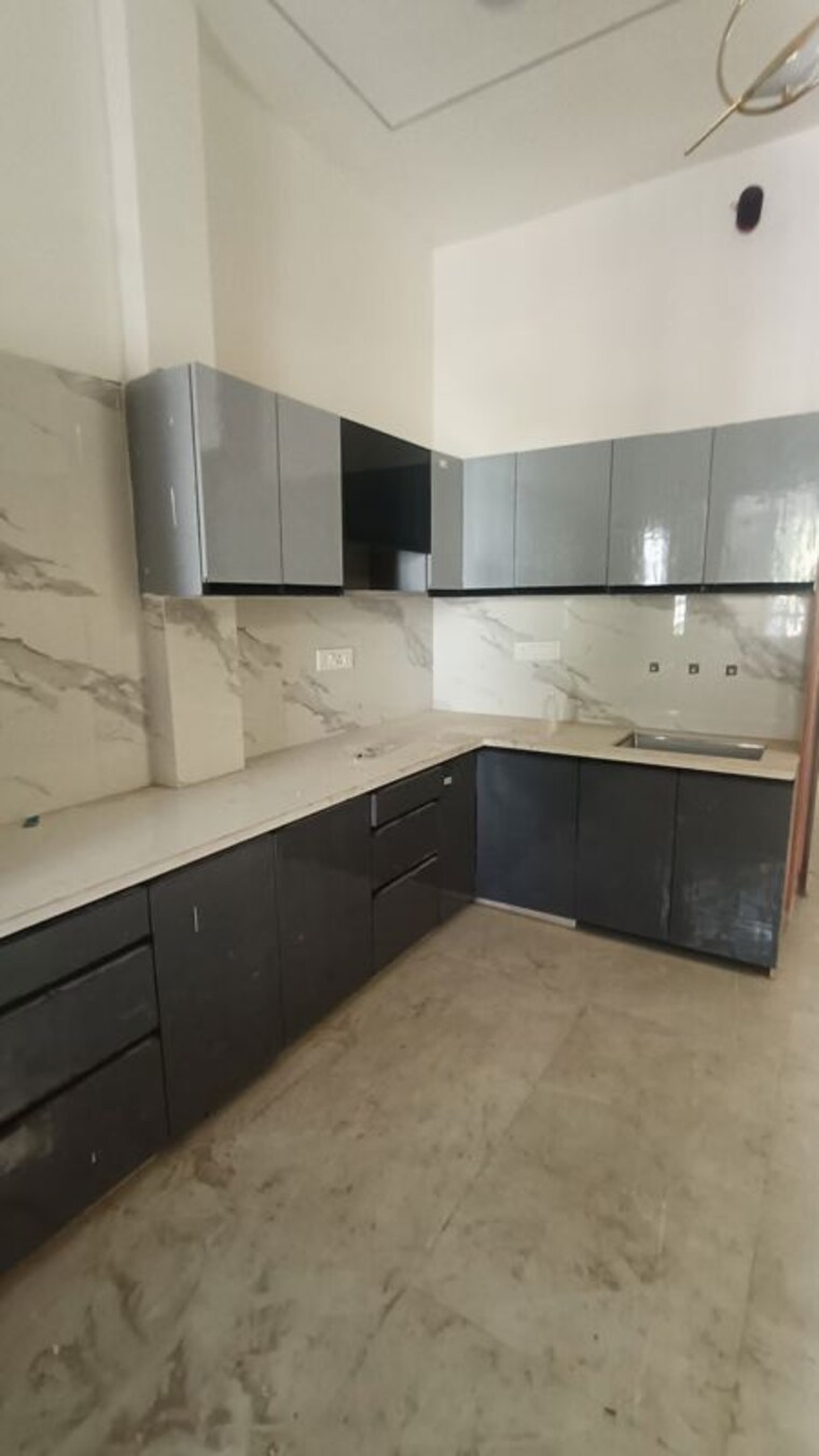 Kitchen, vigyan khand 3 Bedroom 1200 Sq.Ft. Independent House In Vigyan Khand Lucknow 10295182