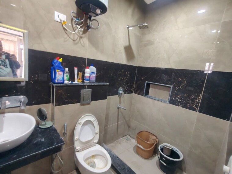 Team Area, khirki extension 2 Bedroom 1200 Sq.Ft. Builder Floor In Khirki Extension Delhi 10295174