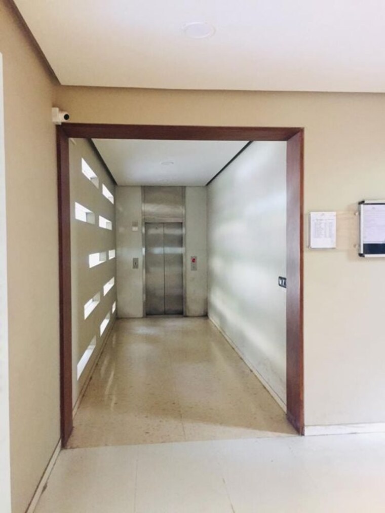 Room, goyal-infinity Commercial Office Space 716 Sq.Ft. In Prahlad Nagar Ahmedabad 10295170