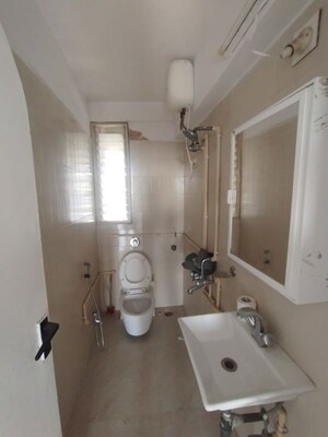 Bathroom in 3 BHK Apartment at Sanjeev Enclave, Andheri West – for Rent