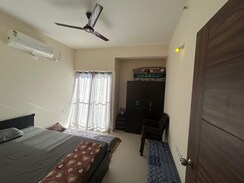 2 BHK + Pooja Room Apartment For Rent in Megapolis Serenity