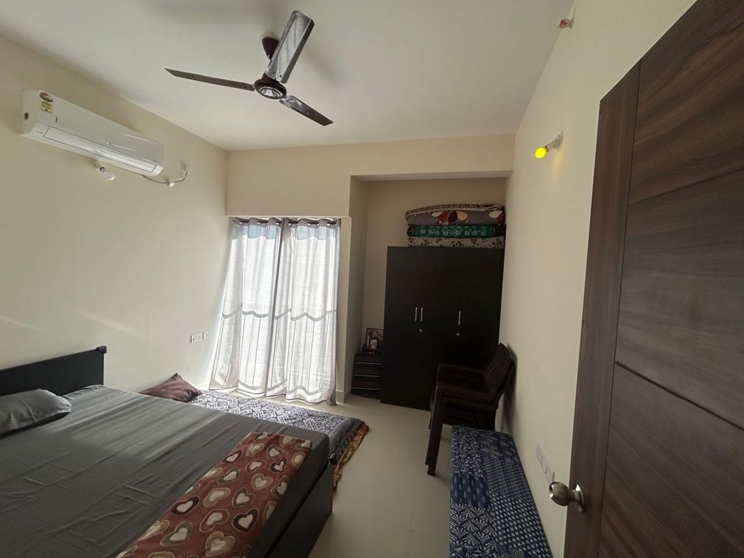 2 BHK + Pooja Room Apartment For Rent in Megapolis Serenity
