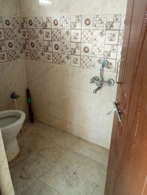 Bathroom in 2 BHK Apartment at Beleghata – for Rent